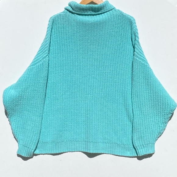 FREE PEOPLE Women’s RARE In Too Deep Turtleneck Sweater Aqua Blue Size Small - Picture 6 of 8
